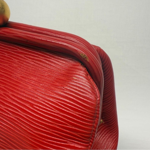 Vintage Peter Kaiser Red Epi Leather Kiss Lock Clutch Gold Frame
